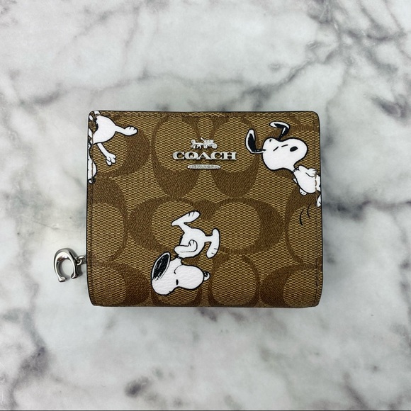 Coach Handbags - Coach X Peanuts Snap Wallet Signature Snoopy Print
